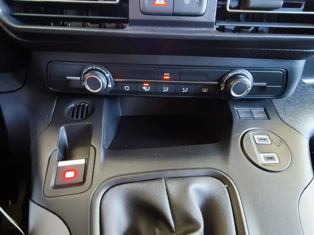 Opel Combo Life Edition-Style-LED, RFK, ALU, 5 Sitze, M1 – Bild 11